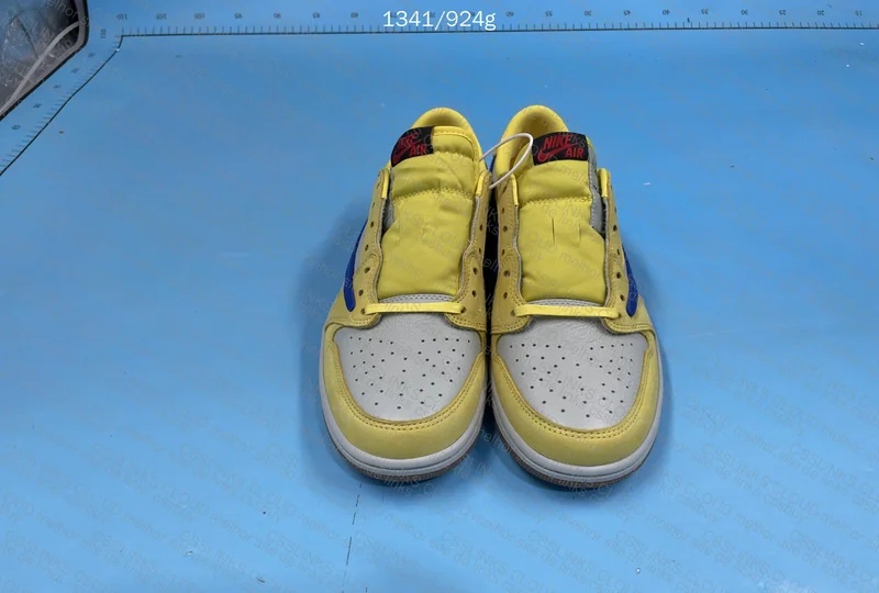 Jordan 1 low ts Canary 7