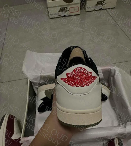 Jordan 1 Low TS Medium Olive 3