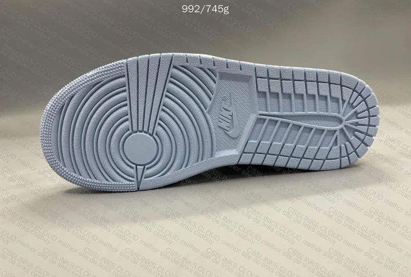 Jordan 1 Low University Blue 6