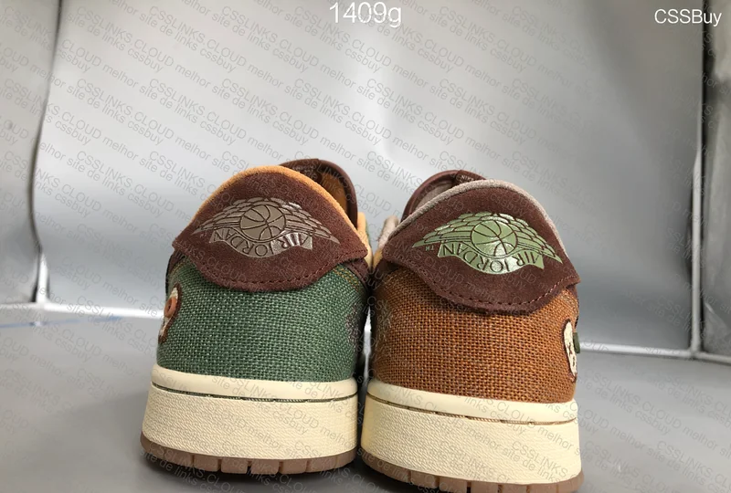 Jordan 1 low 'Voodoo' 9