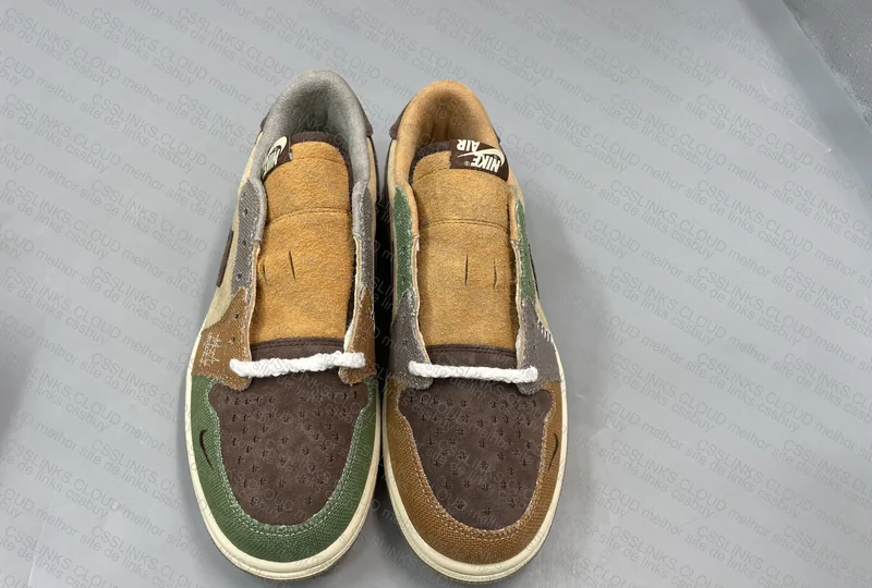 Jordan 1 Low Voodoo