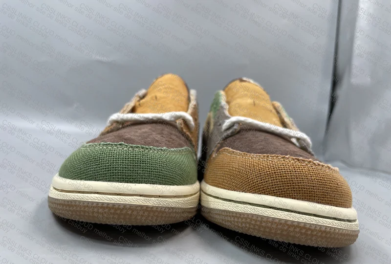 Jordan 1 Low Voodoo 3
