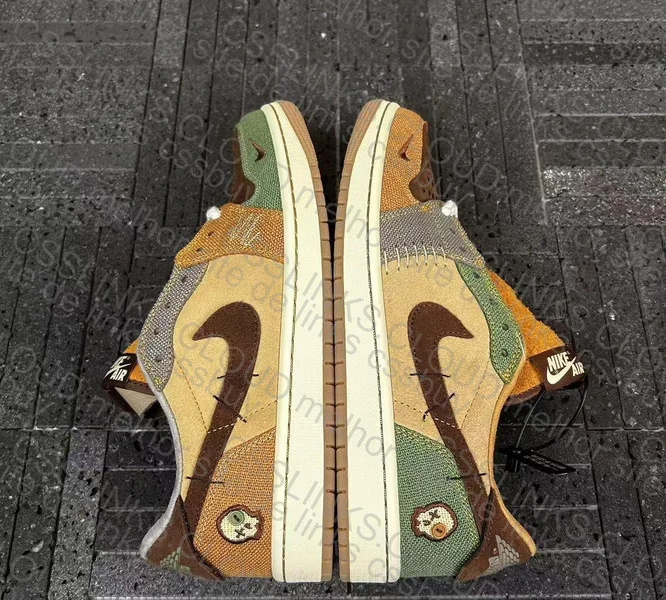 Jordan 1 Low Voodoo 7