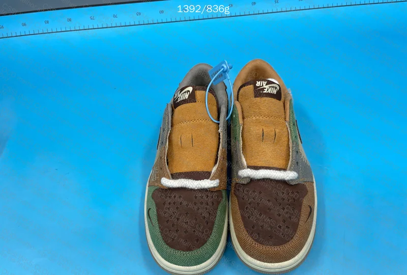 Jordan 1 Low Voodoo 2