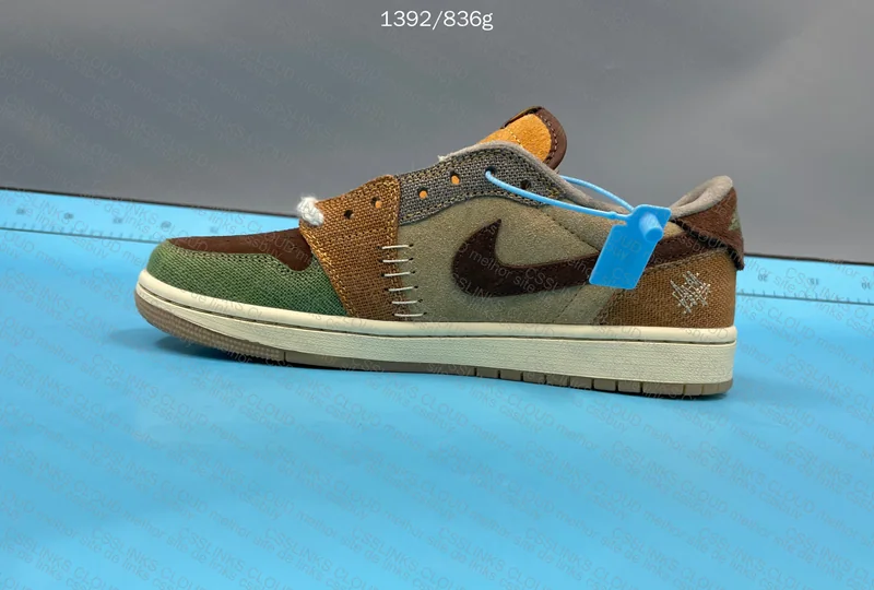 Jordan 1 Low Voodoo 5