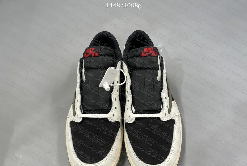 Jordan 1 Low x Travis Scott "Olive" DZ4137-106 10
