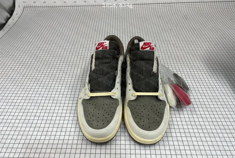 Jordan 1 Low x Travis Scott Reverse Mocha