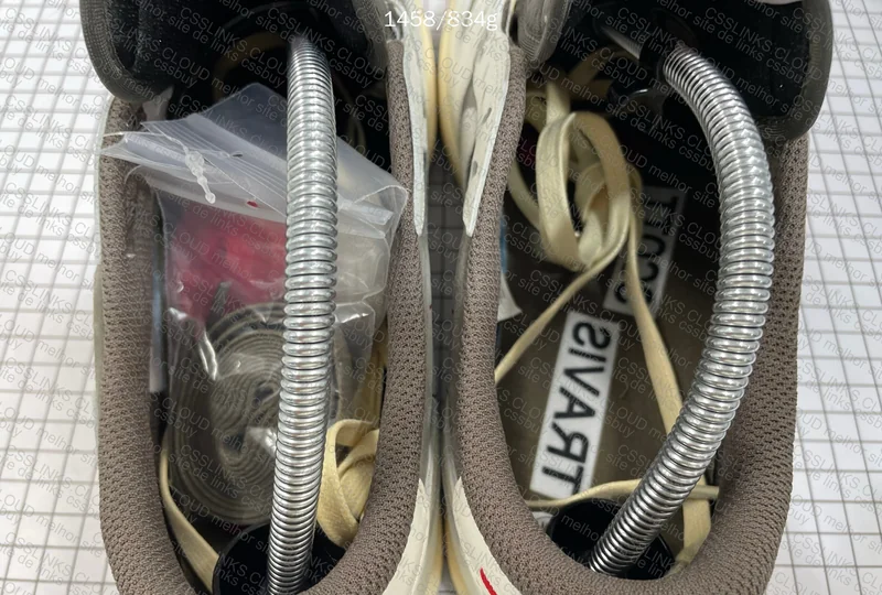 Jordan 1 Low x Travis Scott Reverse Mocha 10