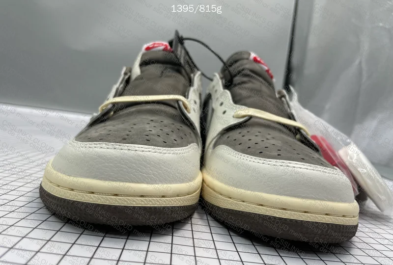 Jordan 1 Low x Travis Scott Reverse Mocha 4