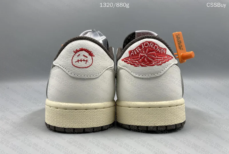 Jordan 1 Low X Travis Scott Reverse Mocha ZOK 4