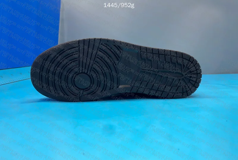 JORDAN 1 LOW X TRAVIS VELVET BROWN 9