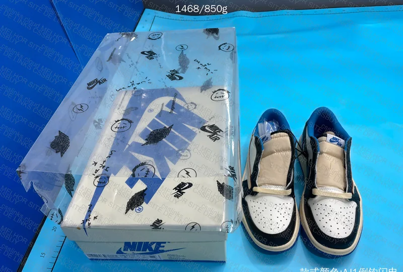 Jordan 1 low x travis x fragment 5