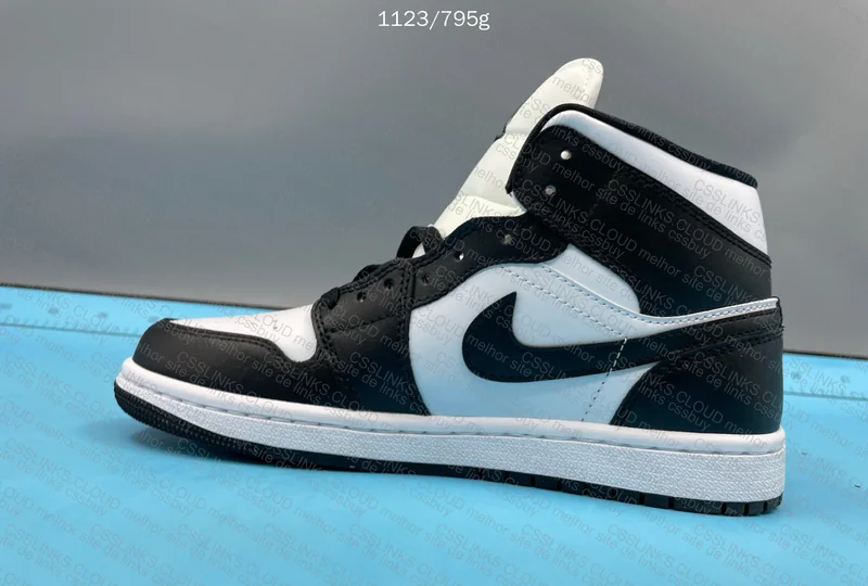 Jordan 1 Mid 4
