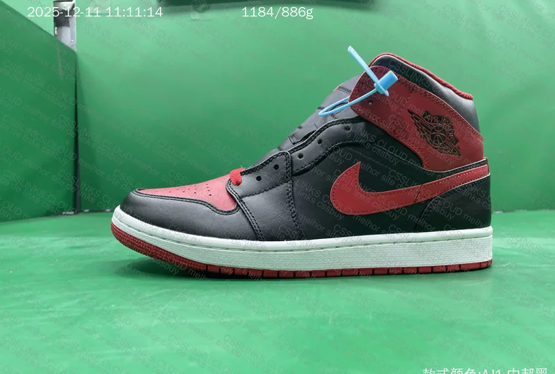 Jordan 1 Mid Alternated Bred 3