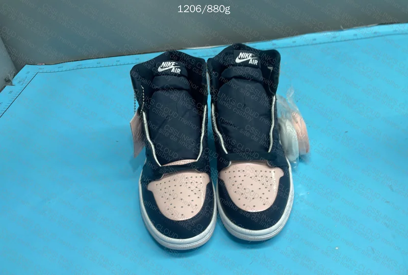 Jordan 1 Mid Blind Box 'Stained Sole'