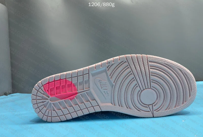 Jordan 1 Mid Blind Box 'Stained Sole' 5