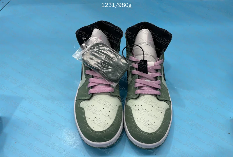 Jordan 1 mid se ( batch K )