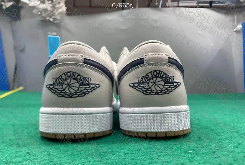 Jordan 1 Midnight Navy 2