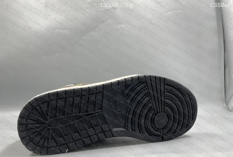 Jordan 1 Mocha 2