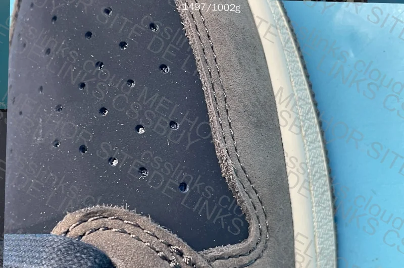 Jordan 1 Mocha Travis Scott 4