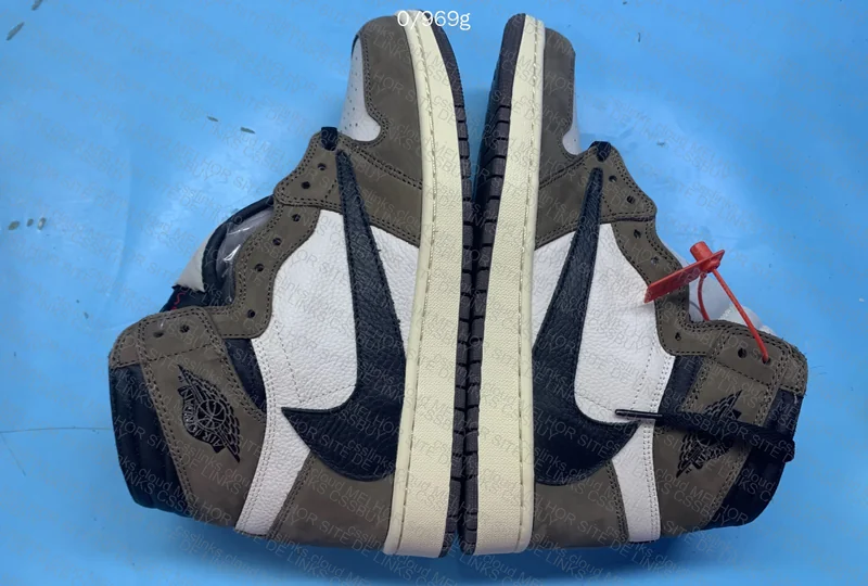 Jordan 1 Mocha Travis Scott / sale 7