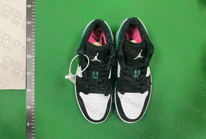 Jordan 1 Mystic Green 190 Y