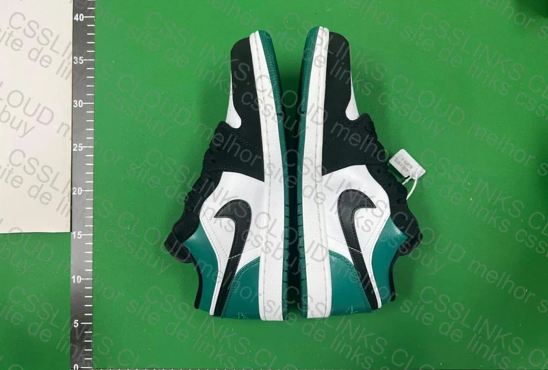 Jordan 1 Mystic Green 190 Y 3