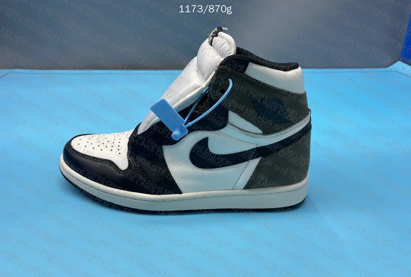 Jordan 1 OG Mocha 8