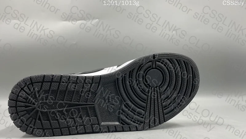 Jordan 1 panda 3