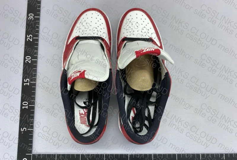Jordan 1 Retro 4