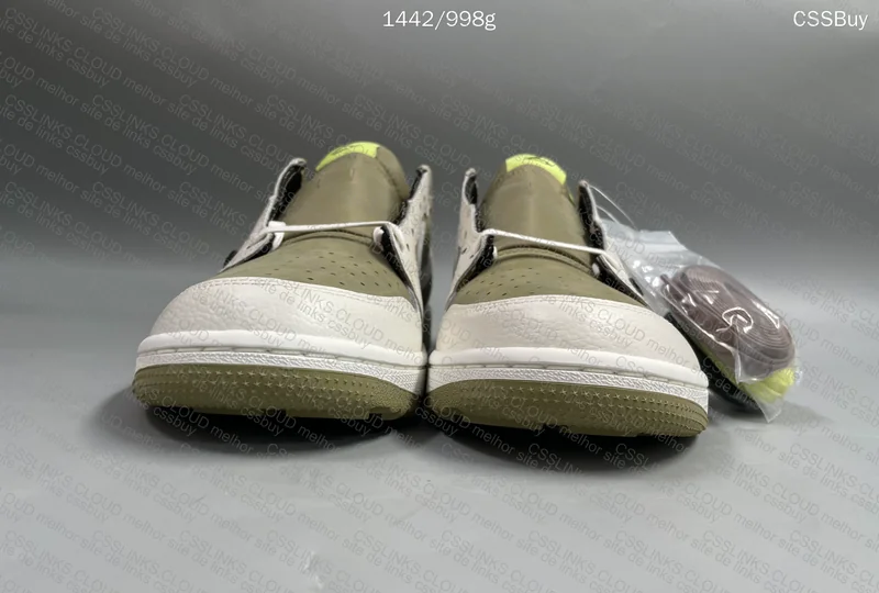 Jordan 1 Retro Low Golf Travis Scott Neutral Olive 2