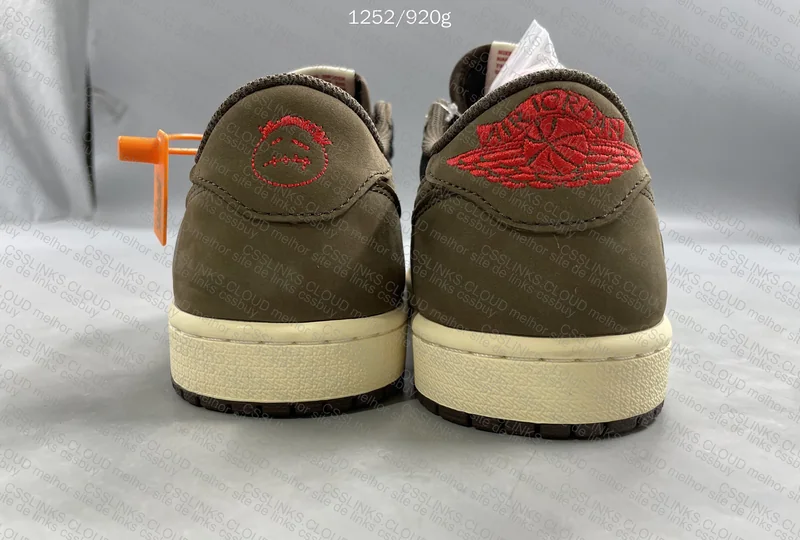 Jordan 1 Retro Low OG SP 3