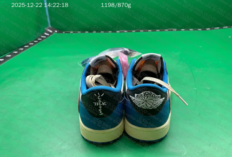 Jordan 1 Retro Low OG SP Fragment x Travis Scott (DM7866-140) - New PK4.0