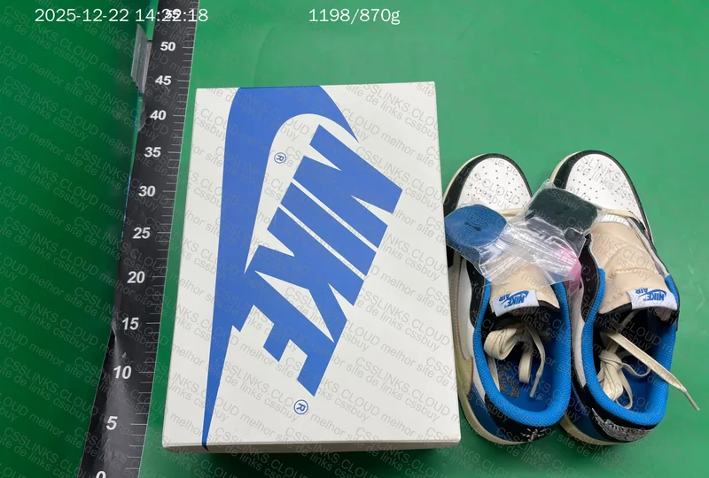 Jordan 1 Retro Low OG SP Fragment x Travis Scott (DM7866-140) - New PK4.0 2