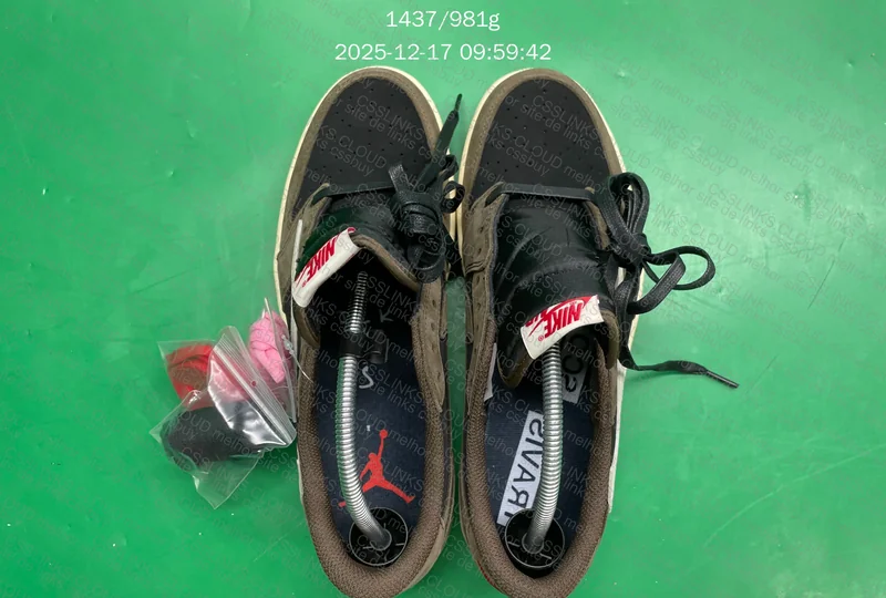 Jordan 1 Retro Low OG SP Travis Scott Mocha (CQ4277-001) - New PK4.0 3