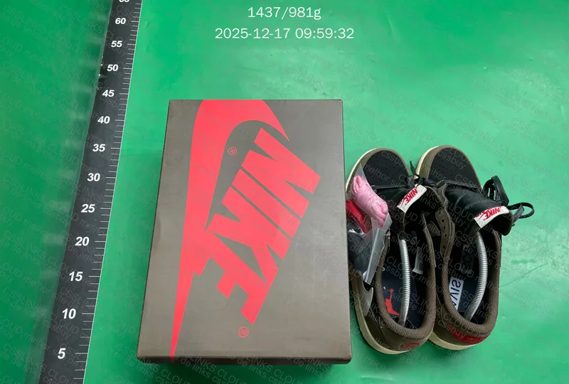 Jordan 1 Retro Low OG SP Travis Scott Mocha (CQ4277-001) - New PK4.0 9