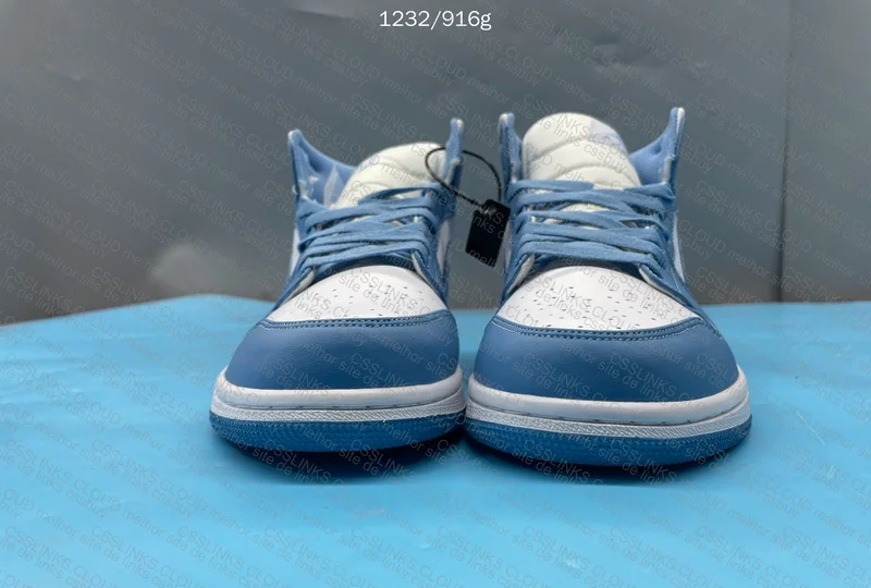 Jordan 1 Retro Mid UNC (554724-106) 3