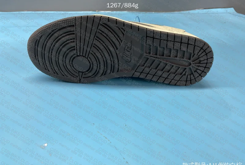 Jordan 1- Reverse Mocha 9