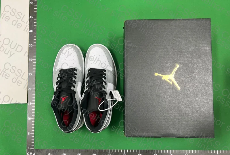 Jordan 1 Smoke Grey 4