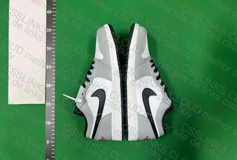 Jordan 1 Smoke Grey 5