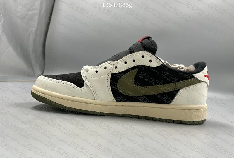 Jordan 1 Travis Scott