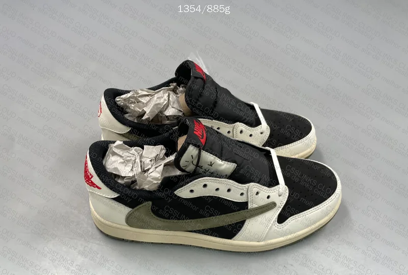 Jordan 1 Travis Scott 6