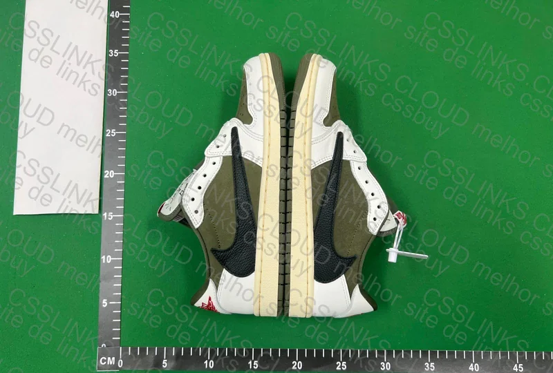 Jordan 1 Travis Scott Medium Olive - JMDY 2