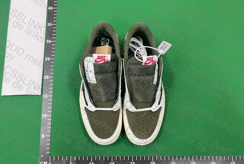 Jordan 1 Travis Scott Medium Olive - JMDY 3