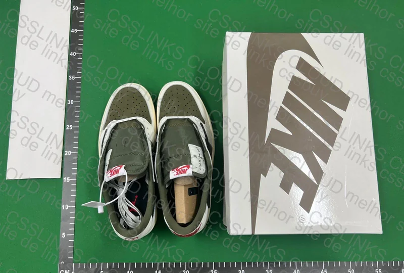 Jordan 1 Travis Scott Medium Olive - JMDY 5