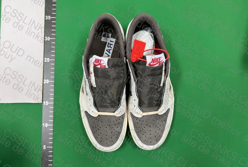 Jordan 1 Travis Scott Reverse Mocha 3