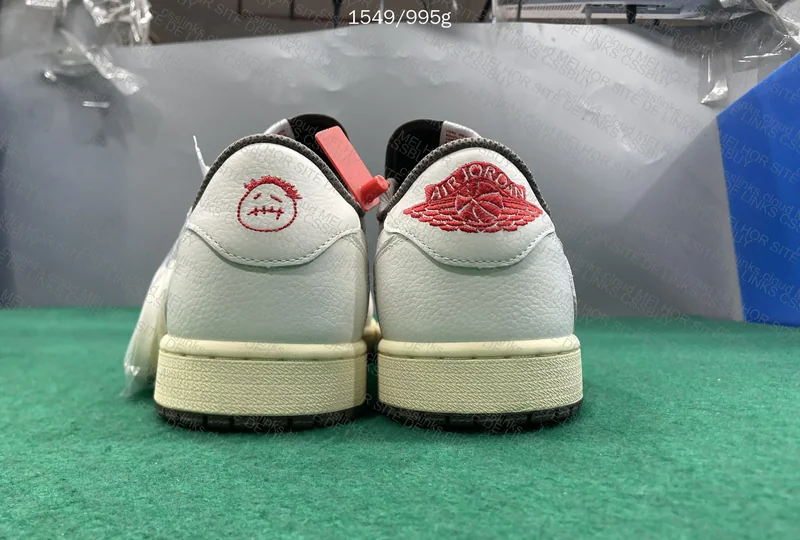 jordan 1 travis scott reverse mocha 3