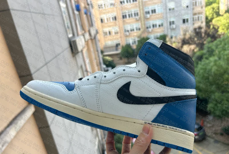 Jordan 1 Travis Scott X Fragment High 2