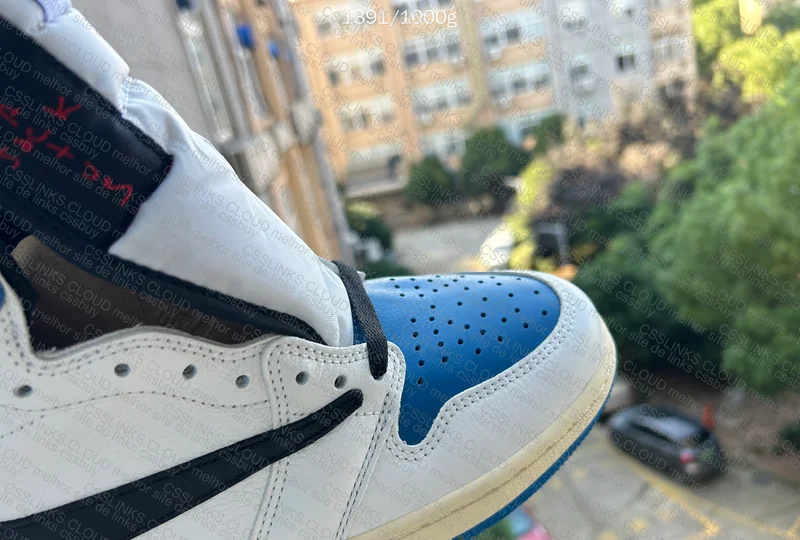 Jordan 1 Travis Scott X Fragment High 4