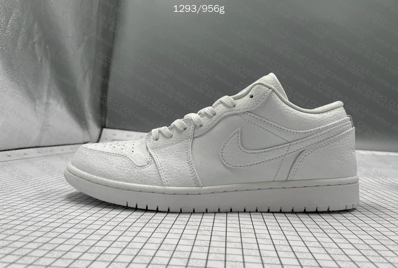 Jordan 1 Triple White GL? 7